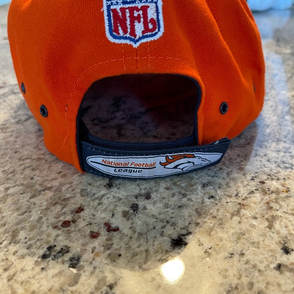 Reebok Denver Broncos NFL ball cap - Picture 3 of 7